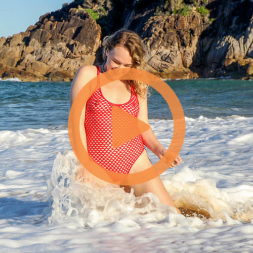 Kim Cums: Beach Bikini Squirting