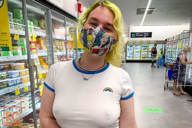 Kim Cums: Puta Del Supermercado